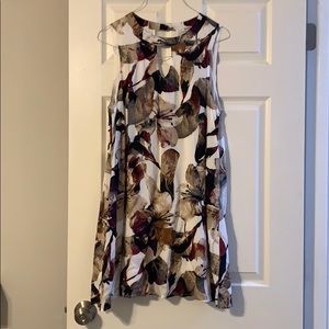 Floral Keyhole Shift Dress